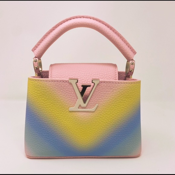 Louis Vuitton Capucines Mini - Picture 2 of 14